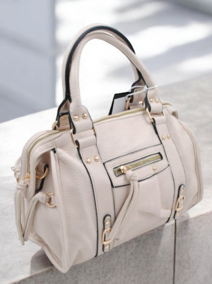 Sac à main en simili cuir beige avec détails métalliques dorés