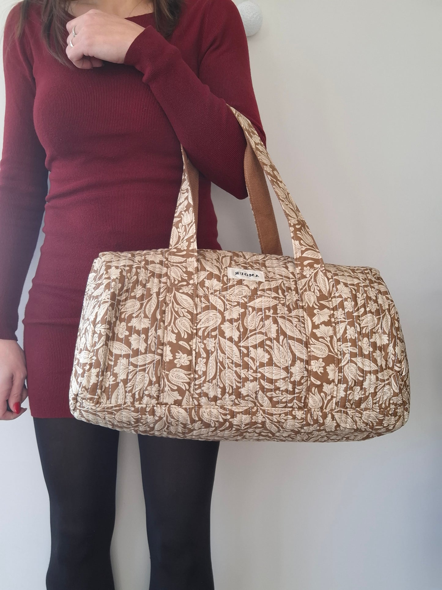 Sac polochon en coton matelassé liberty floral toile de jouy camel et blanc