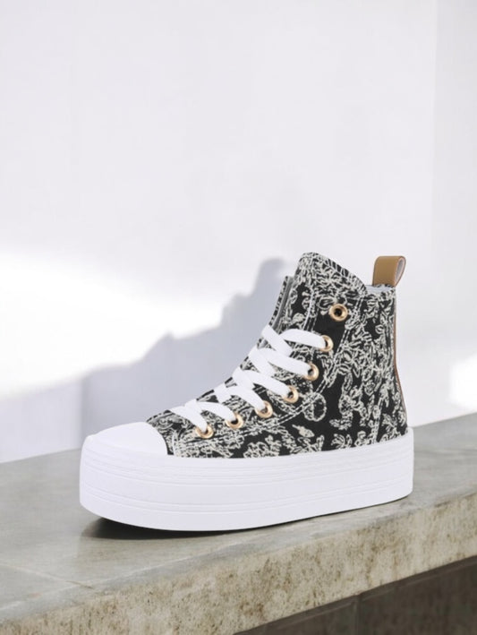 Chaussures baskets hautes en tissu toile noir toile de jouy beige semelles compensées