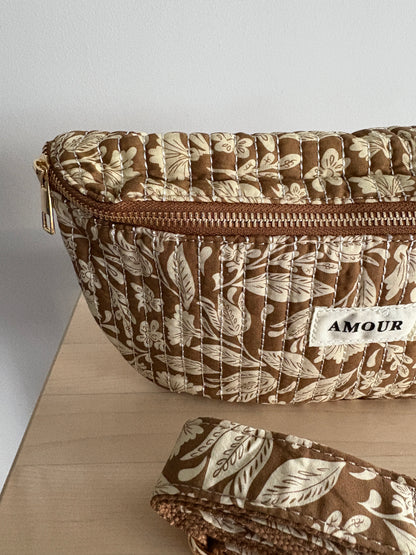 Sac banane coton matelassé liberty floral toile de jouy camel et blanc