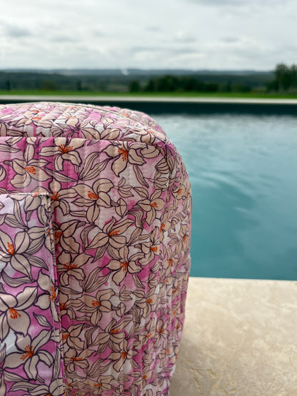 Sac week-end polochon en coton matelassé rose liberty fleuri rose et taupe