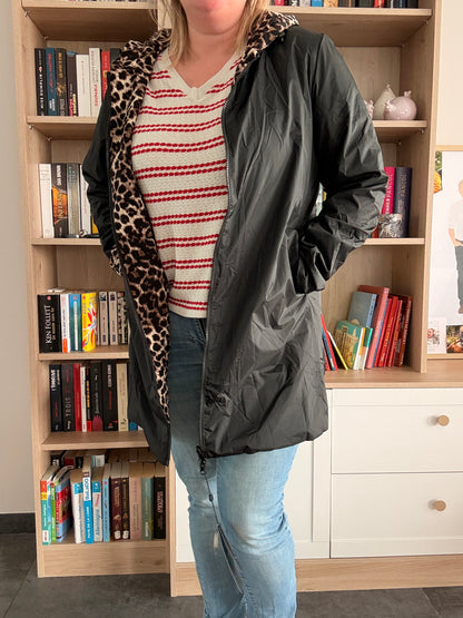 Parka Impermeable Reversible Larga de Mujer Laura Jo - Negra y Leopardo con Capucha