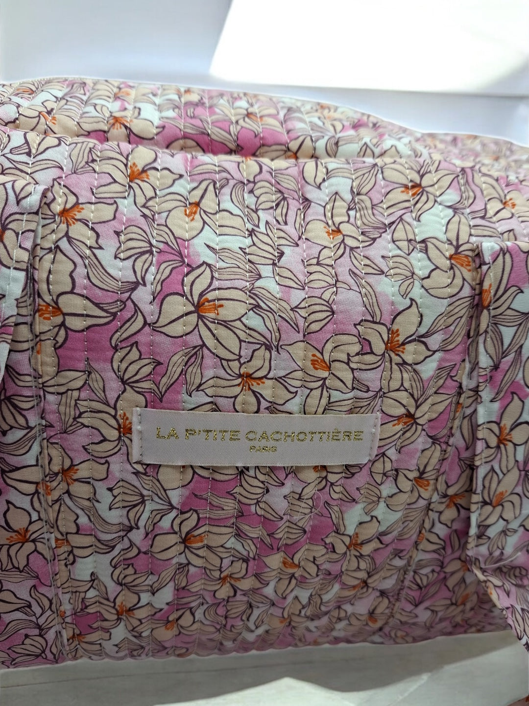 Sac week-end polochon en coton matelassé rose liberty fleuri rose et taupe