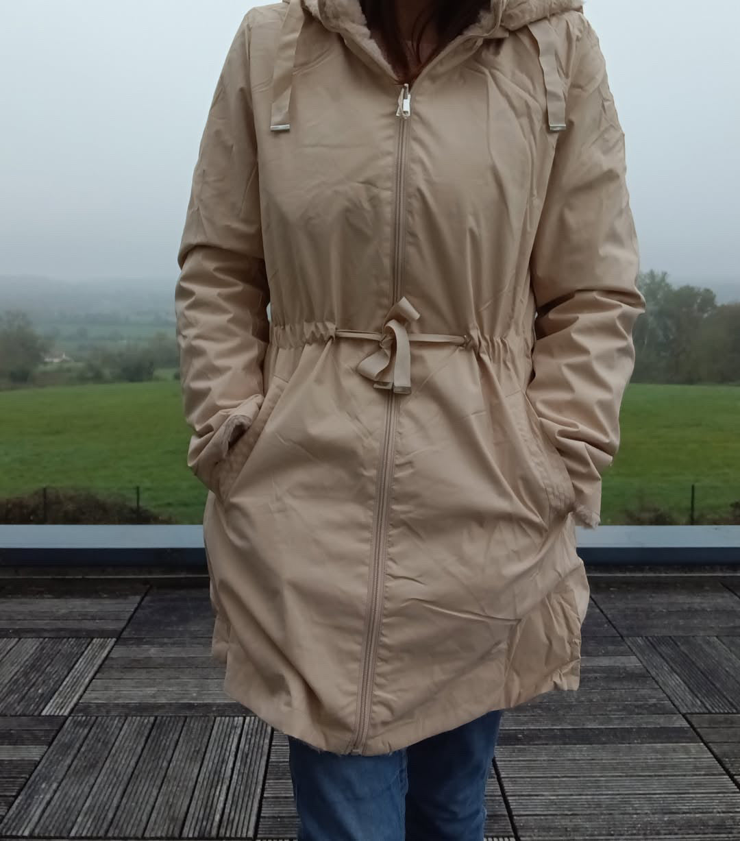 New Lolo - Manteau long BEIGE zip uni réversible, imperméable et complètement fourré resserrable à la taille