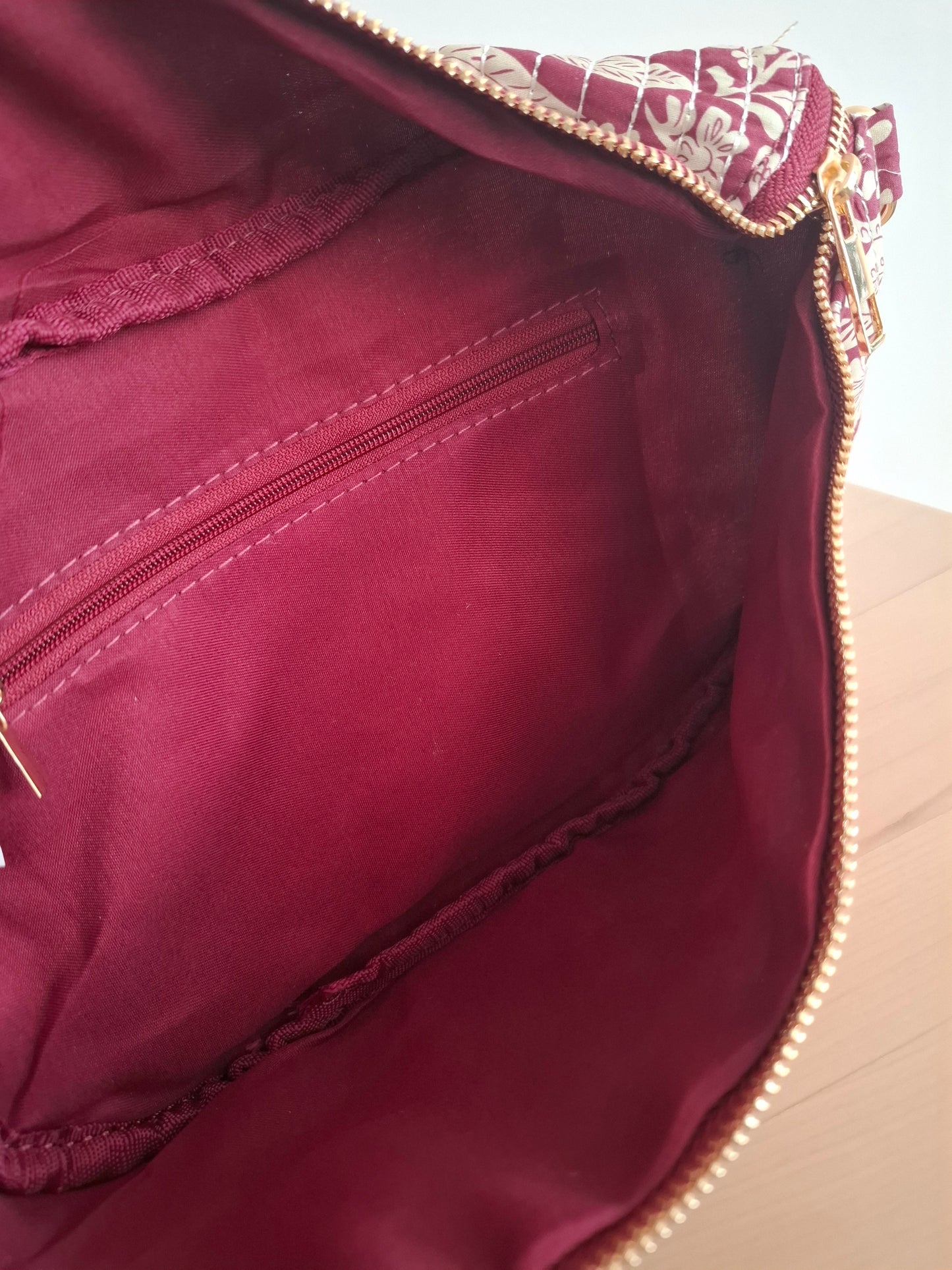 Sac banane coton matelassé liberty floral toile de jouy rouge bordeaux et blanc