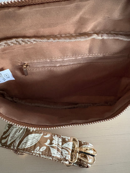 Sac banane coton matelassé liberty floral toile de jouy camel et blanc