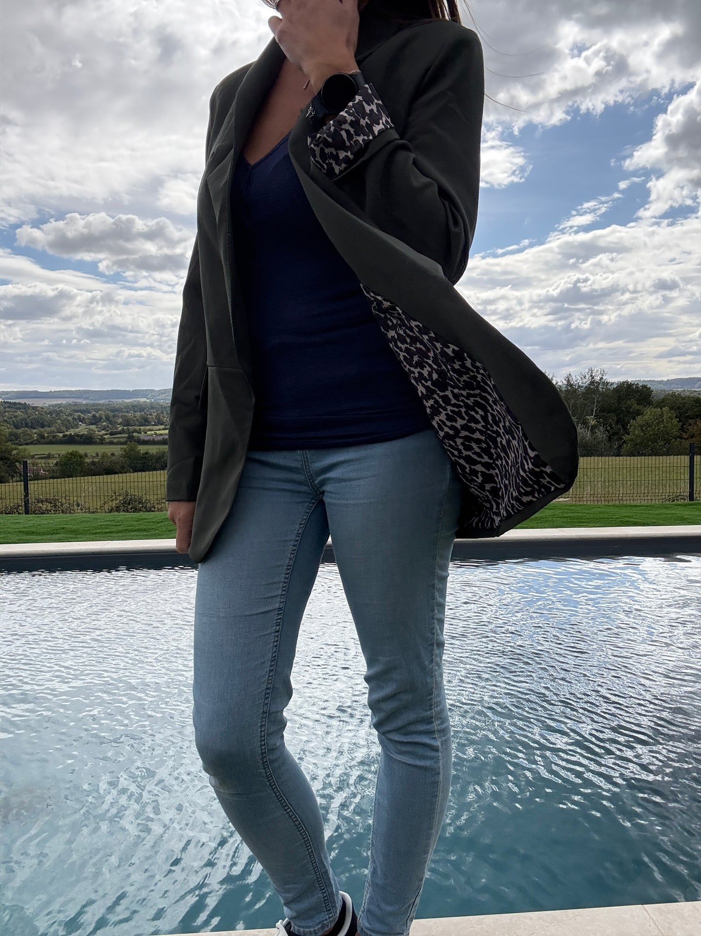 Veste blazer noir avec détails léopard