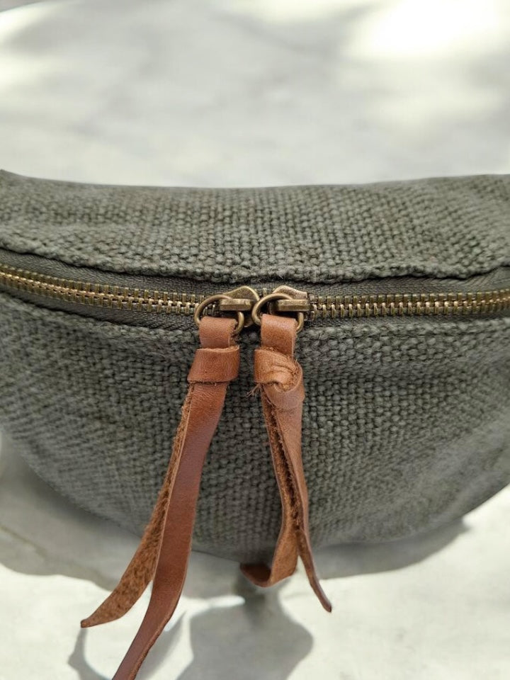 Nouveautés - Sac banane en jute vert kaki 1 poche doubles curseurs