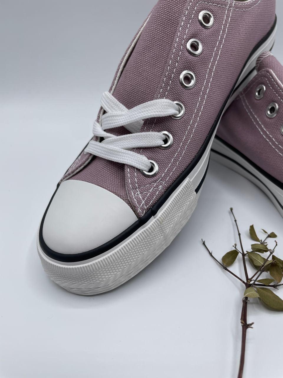 Chaussures baskets basses toile violet style Converse