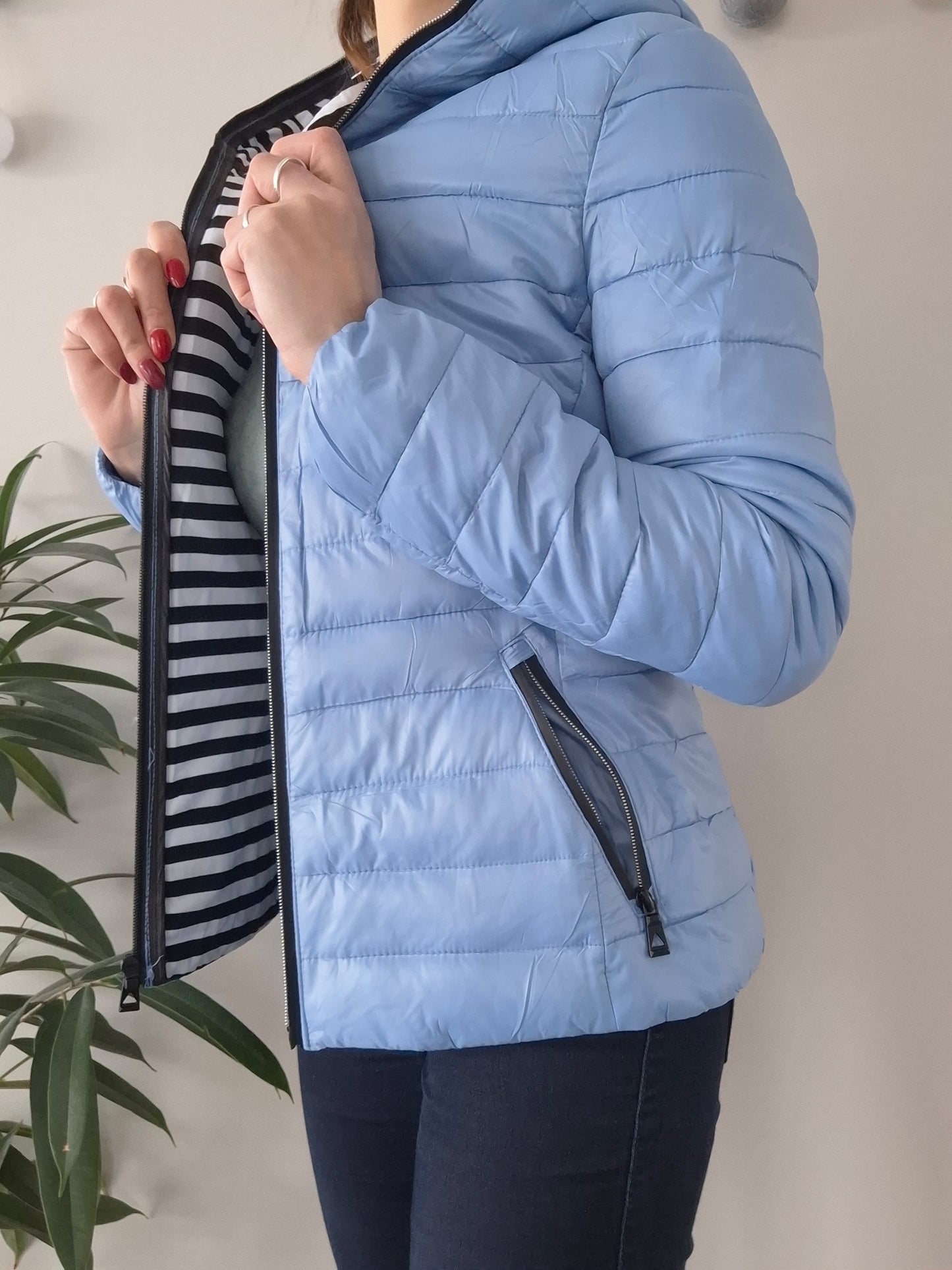 Attrait Paris - Manteau doudoune imperméable et matelassé bleu clair avec capuche