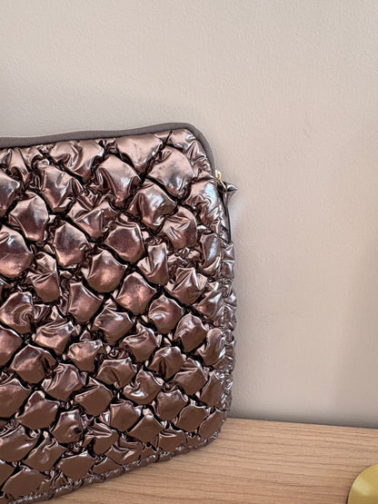 Housse Ordinateur 14 Pouces Argentée Matelassée - Pochette Chic Femme