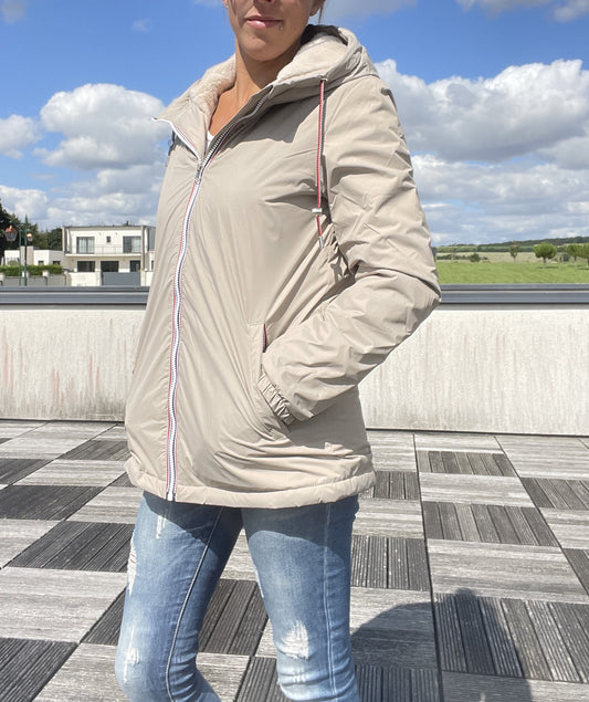 Imperméable mi long fourré en fausse fourrure cordon tricolore Marque Laura Jo Couleur Beige