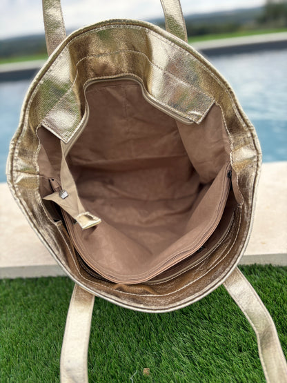 Sac à main style cabas porté main en tissu velours cotelé beige avec anses et bandes dorées
