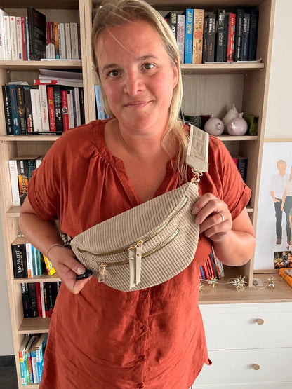 Sac Banane Velours Côtelé Taupe – 2 Poches Zip & Sangle Dorée