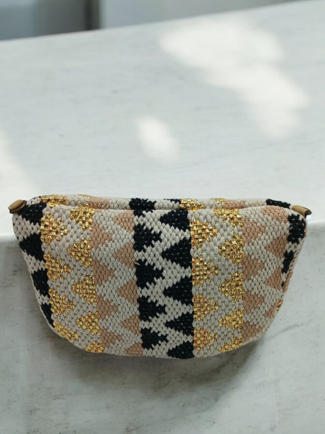 Sac banane tissu et perles noir jaune écru