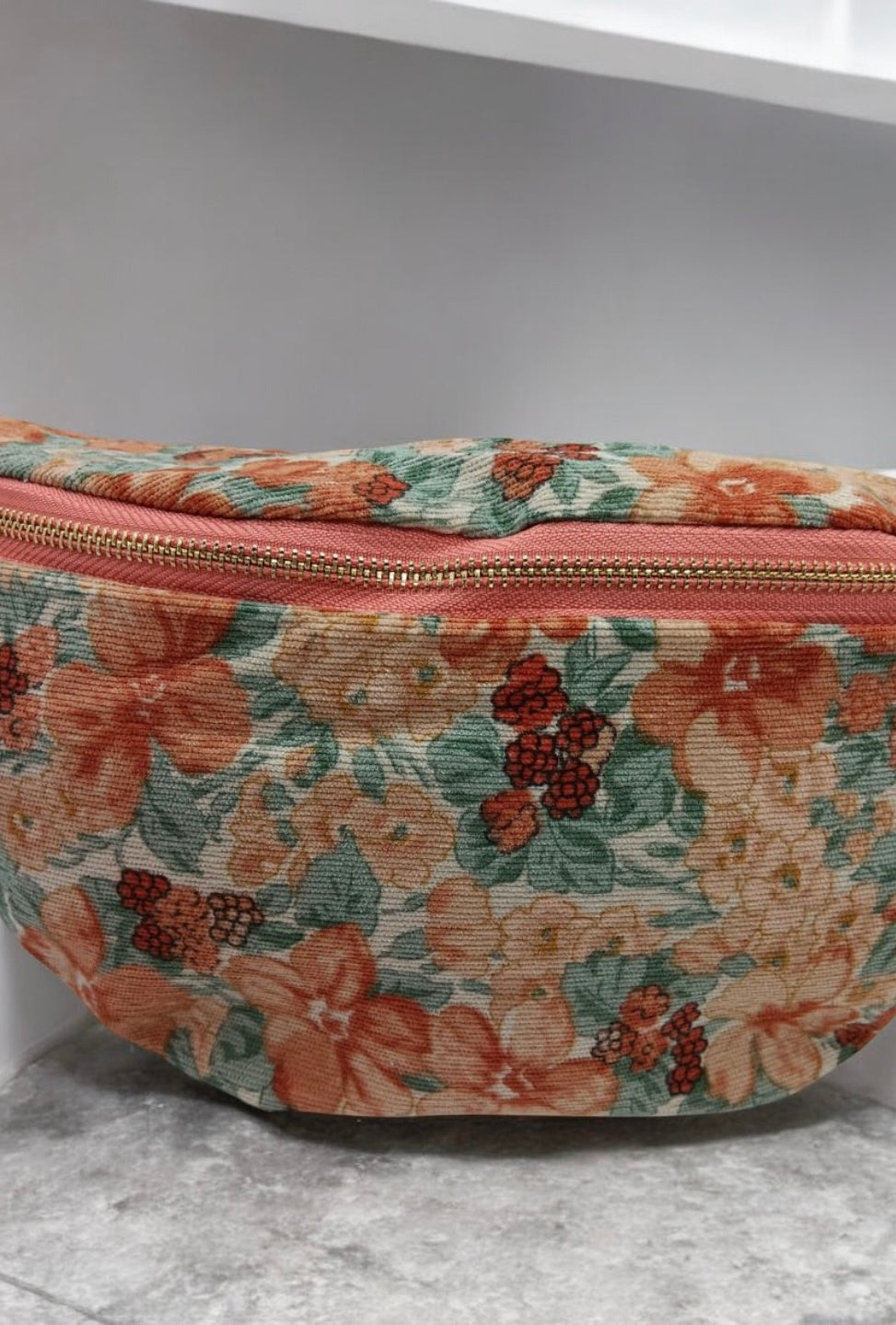 Sac banane tissu velours fin liberty fleuri terracotta vert