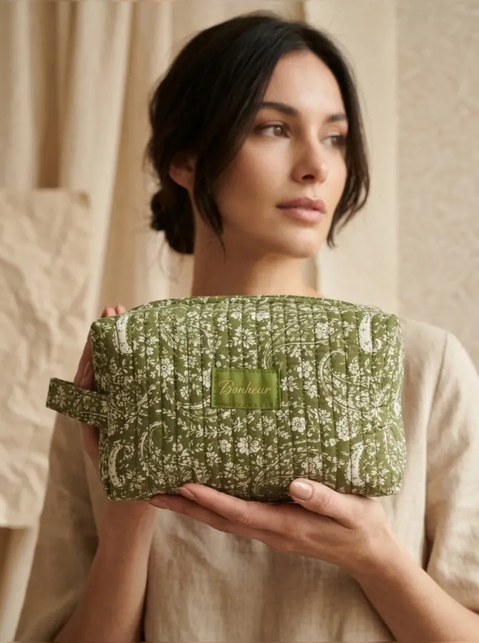 Trousse de Toilette Matelassée Bonheur – Coton Fleuri Vert Olive