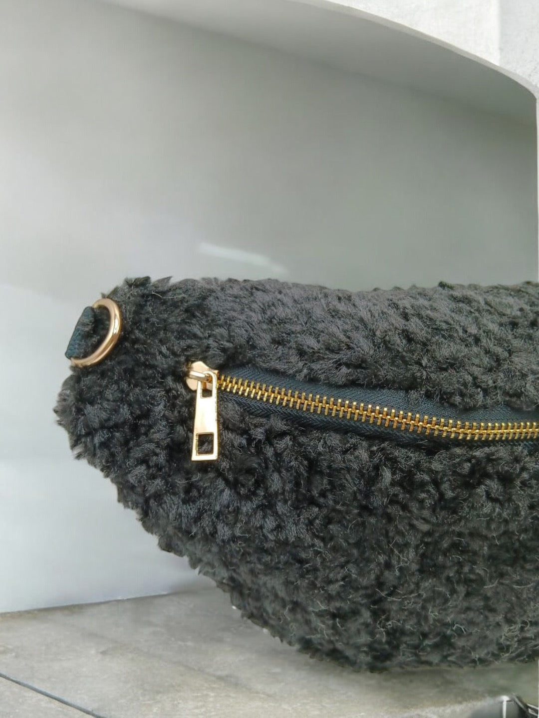 Sac Banane en Mouton Synthétique noir