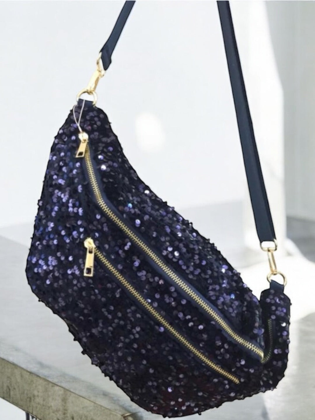 Sac banane XXL tissu velours bleu marine à sequins bleu marine deux poches