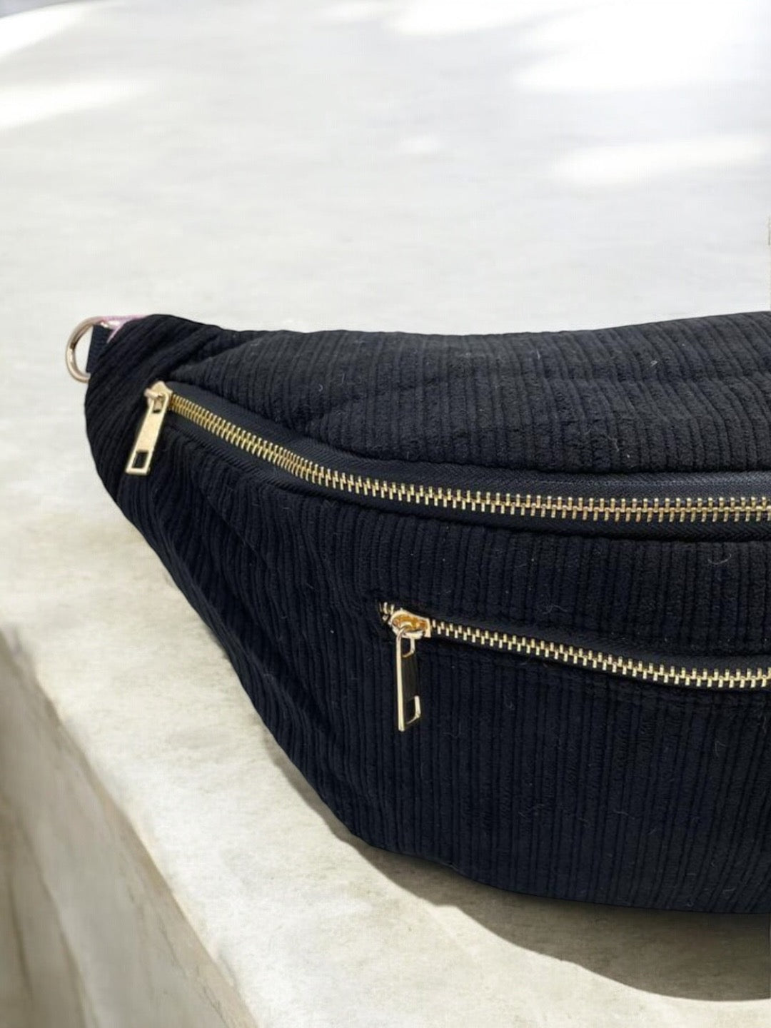 Sac banane XXL velours cotelé noir