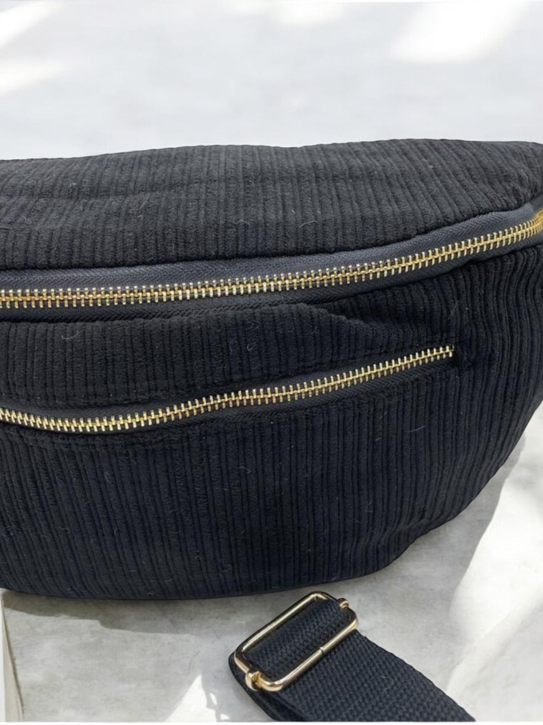 Sac banane XXL velours cotelé noir