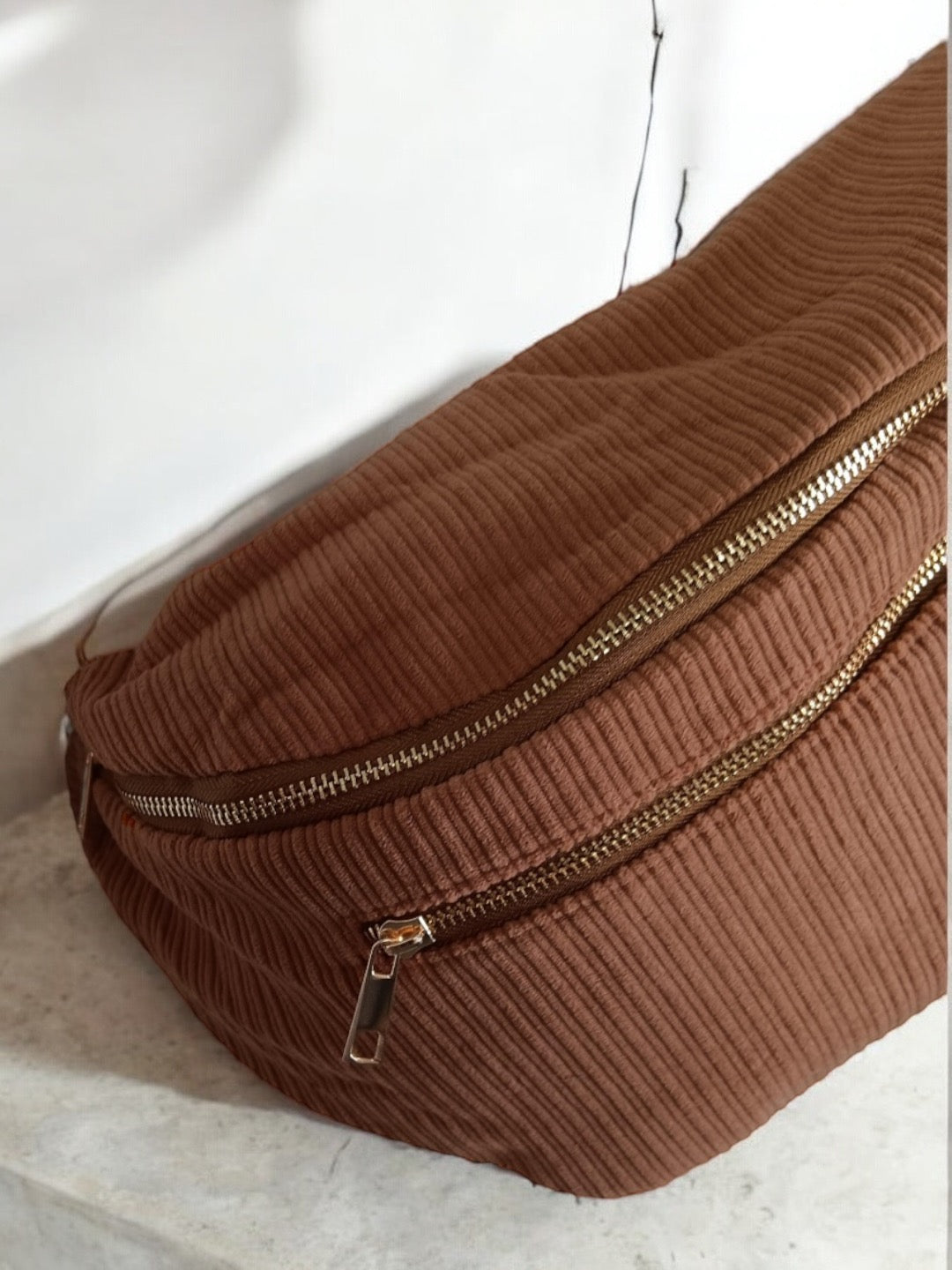 Sac banane XXL velours côtelé camel