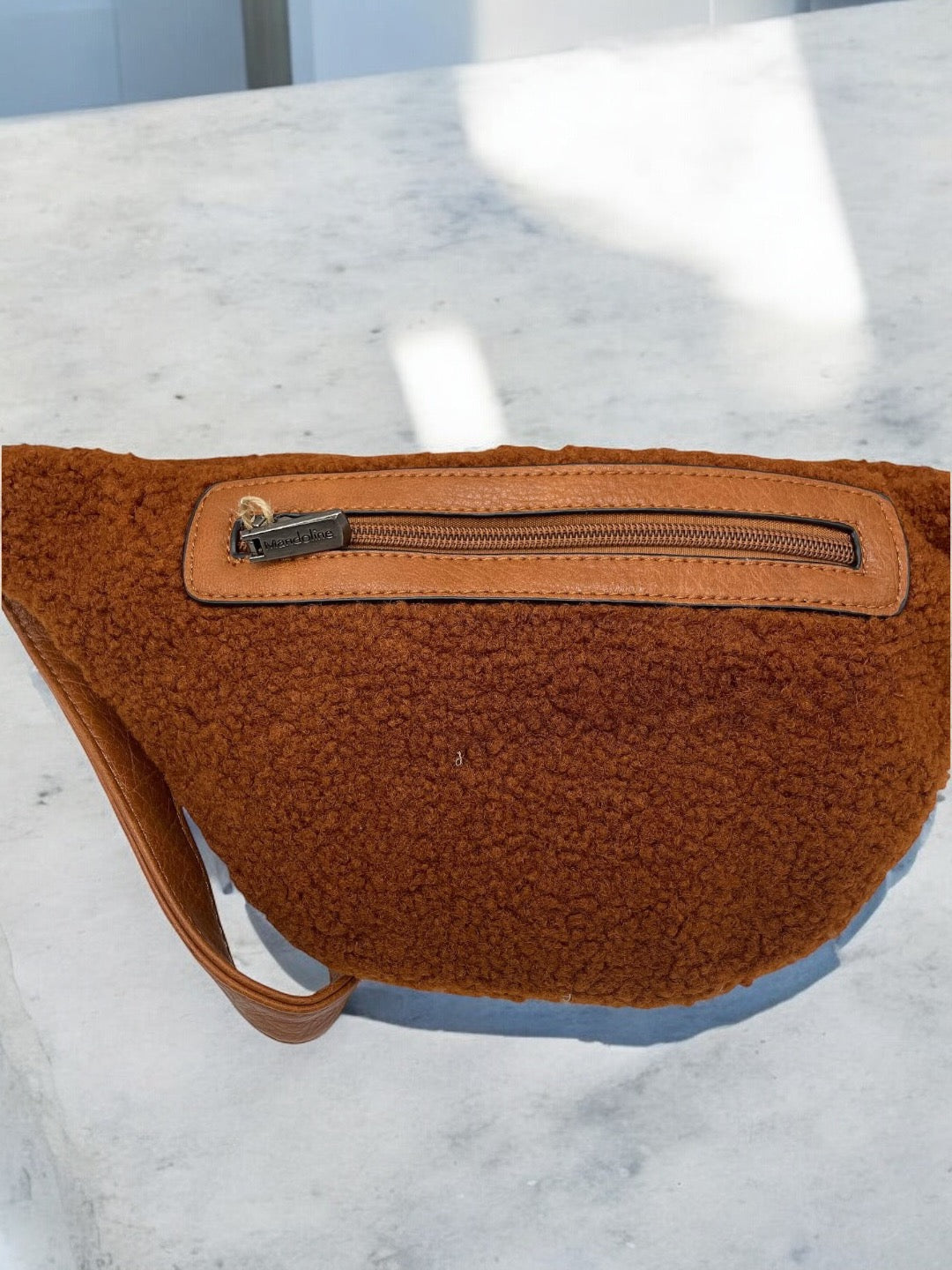 Sac banane peluche moumoute camel avec étoile en strass