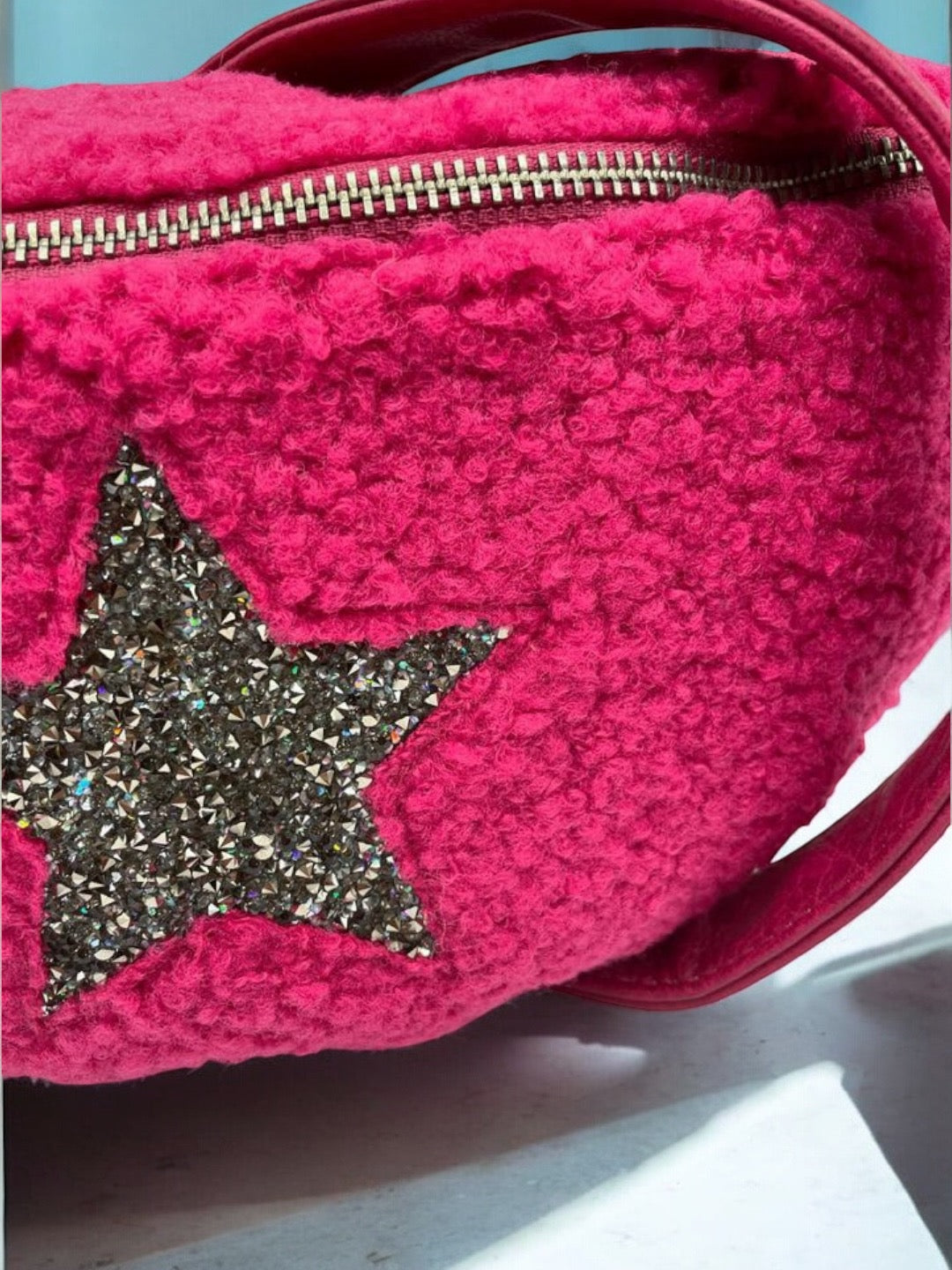 Sac banane peluche moumoute rose avec étoile en strass