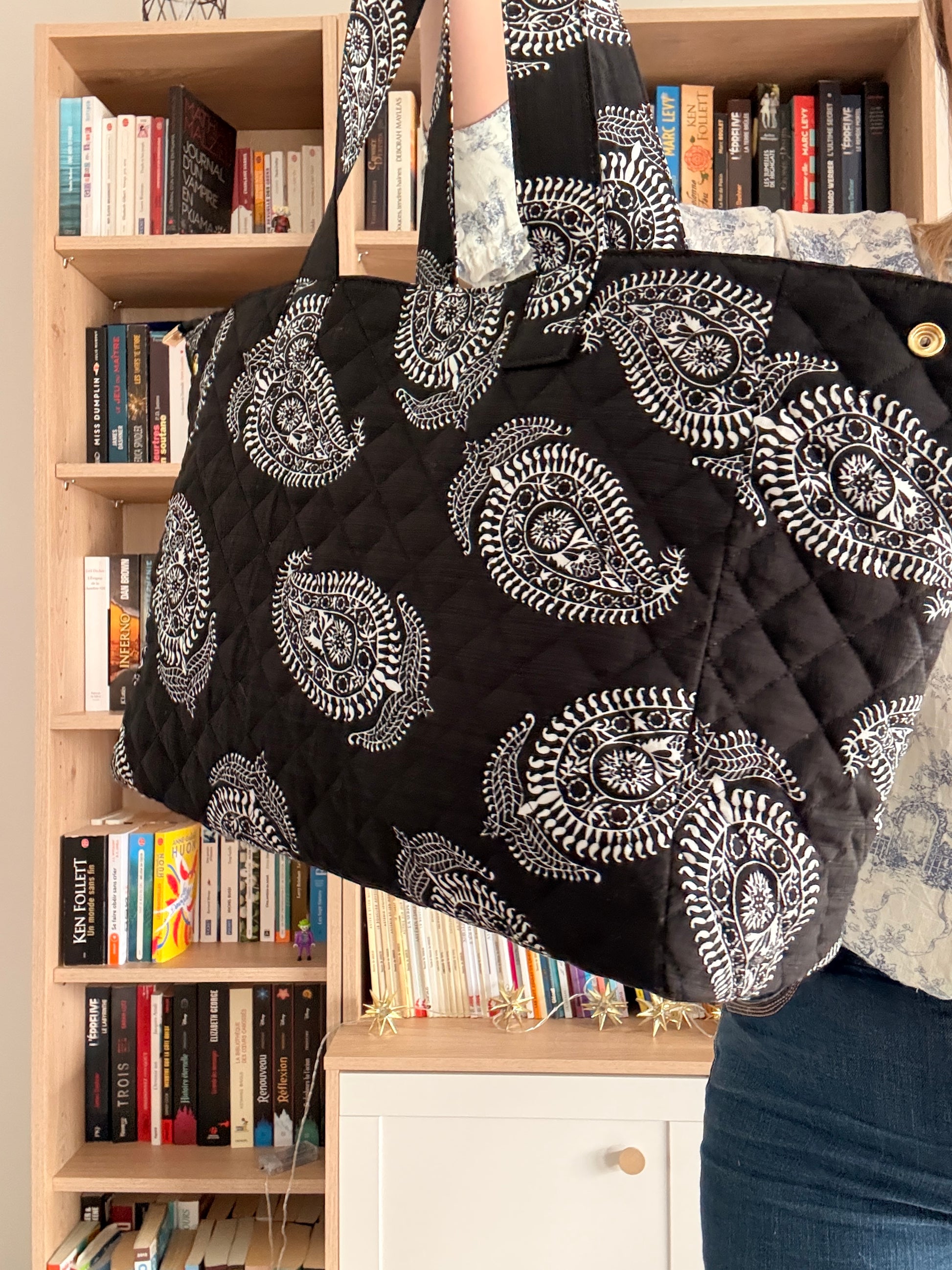 Sac Polochon Noir Motif Paisley Blanc - Week-end Voyage Femme