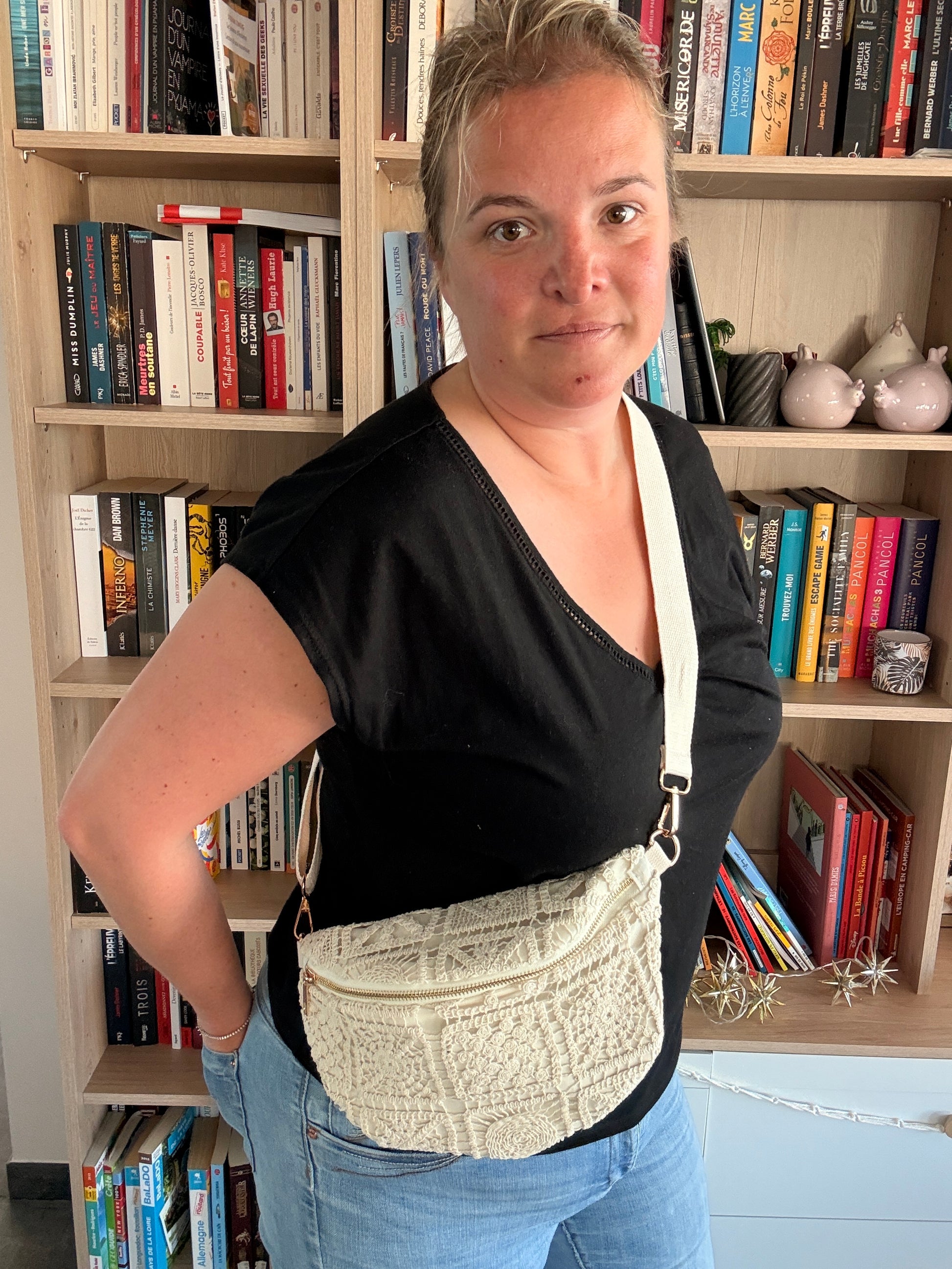 Sac Banane Crochet Bohème – Bandoulière Réglable & Zips Dorés | Écru - Tendance Sac Banane 