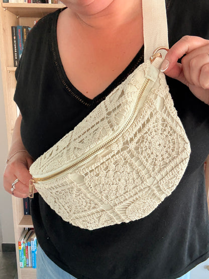 Sac Banane Crochet Bohème – Bandoulière Réglable & Zips Dorés | Écru - Zippe dorée - Sangle Chic 