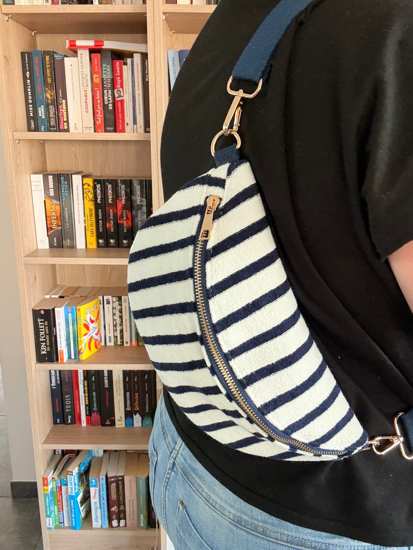 Sac Banane Tissu Rayé Marine & Blanc – Fermeture Dorée & Bandoulière Réglable - CrossFit 