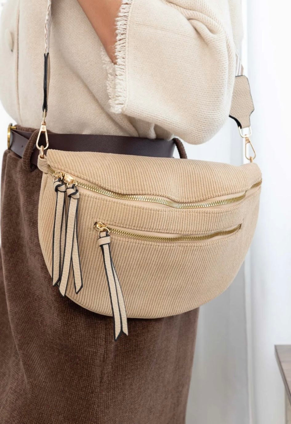 Sac Banane Velours Côtelé Beige Sable - Double Poche Zippée Femme
