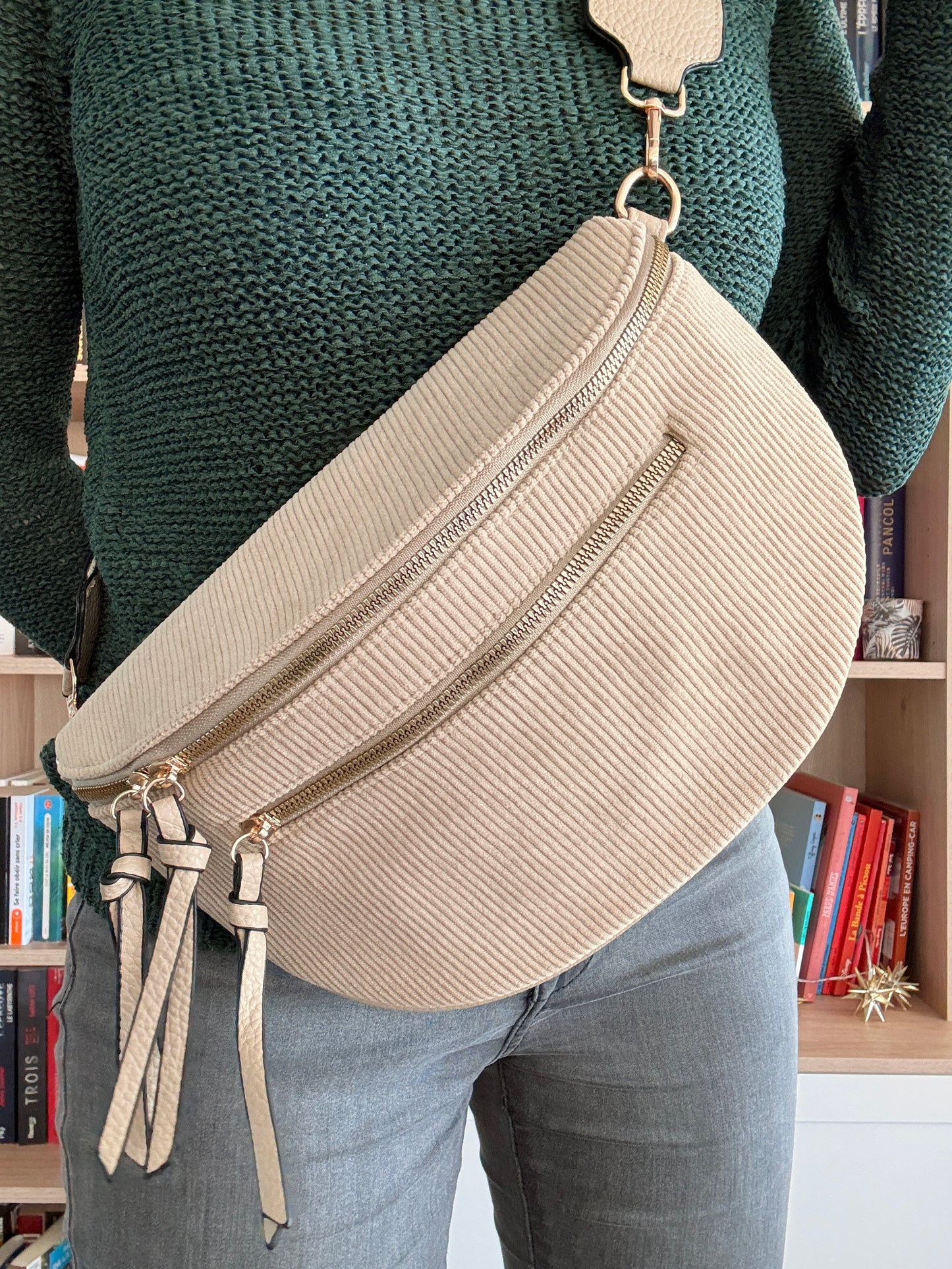 Riñonera Pana Beige Arena - Doble Bolsillo con Cremallera Mujer