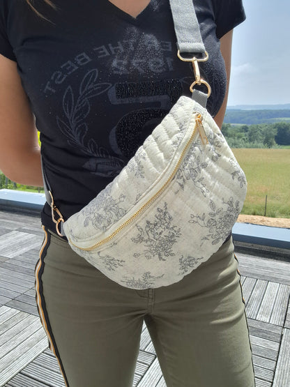 Sac banane en coton matelassé liberty blanc motif floral gris
