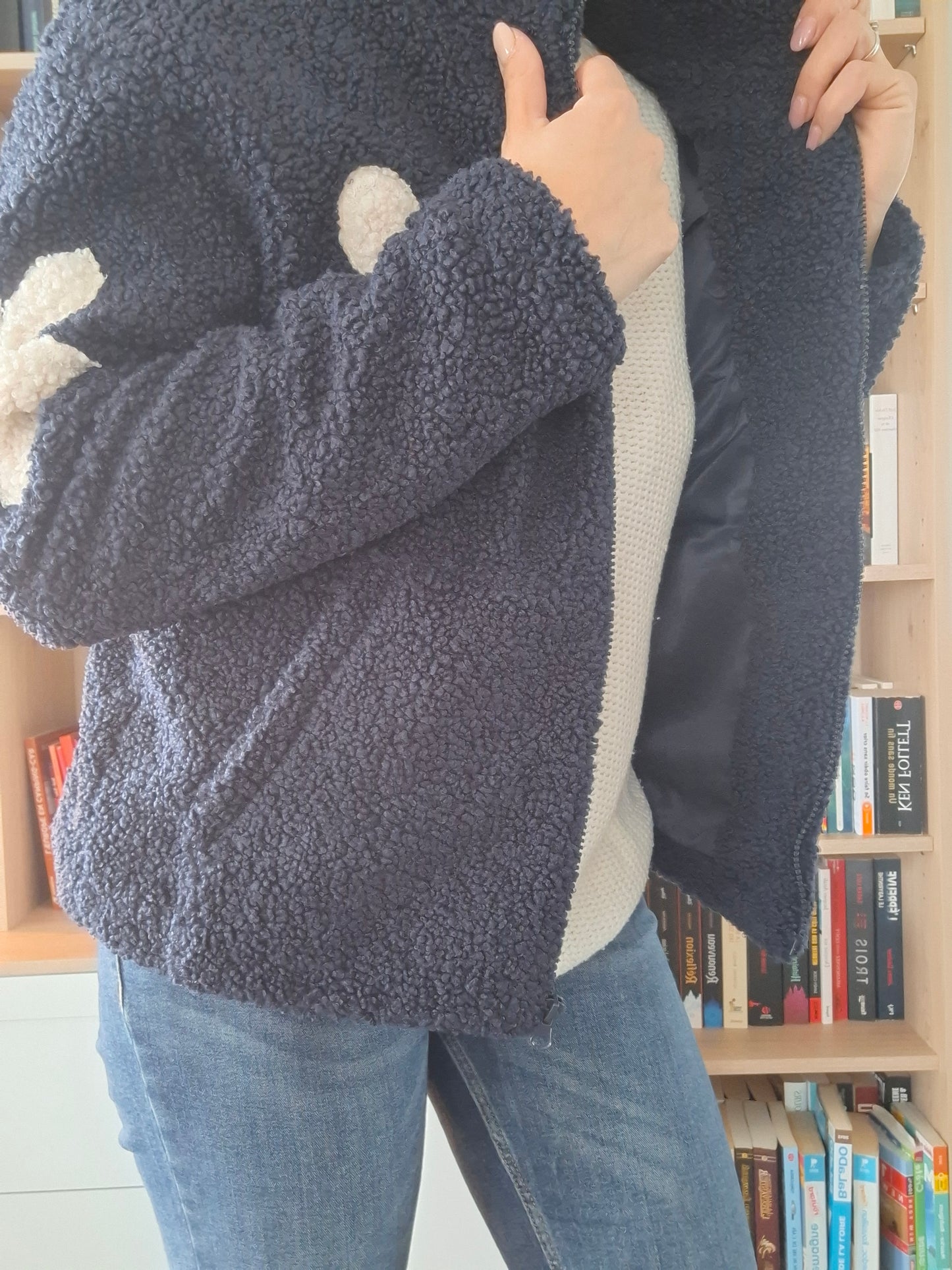 Veste Sherpa Femme Bleu Marine à Motifs Fleurs Laura Jo - Fausse Fourrure Douce