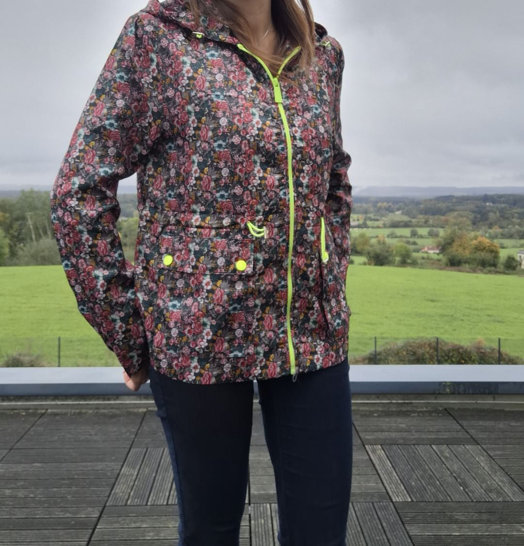 Attrait Paris - Imperméable mi long léger liberty fleuri Attrait Paris