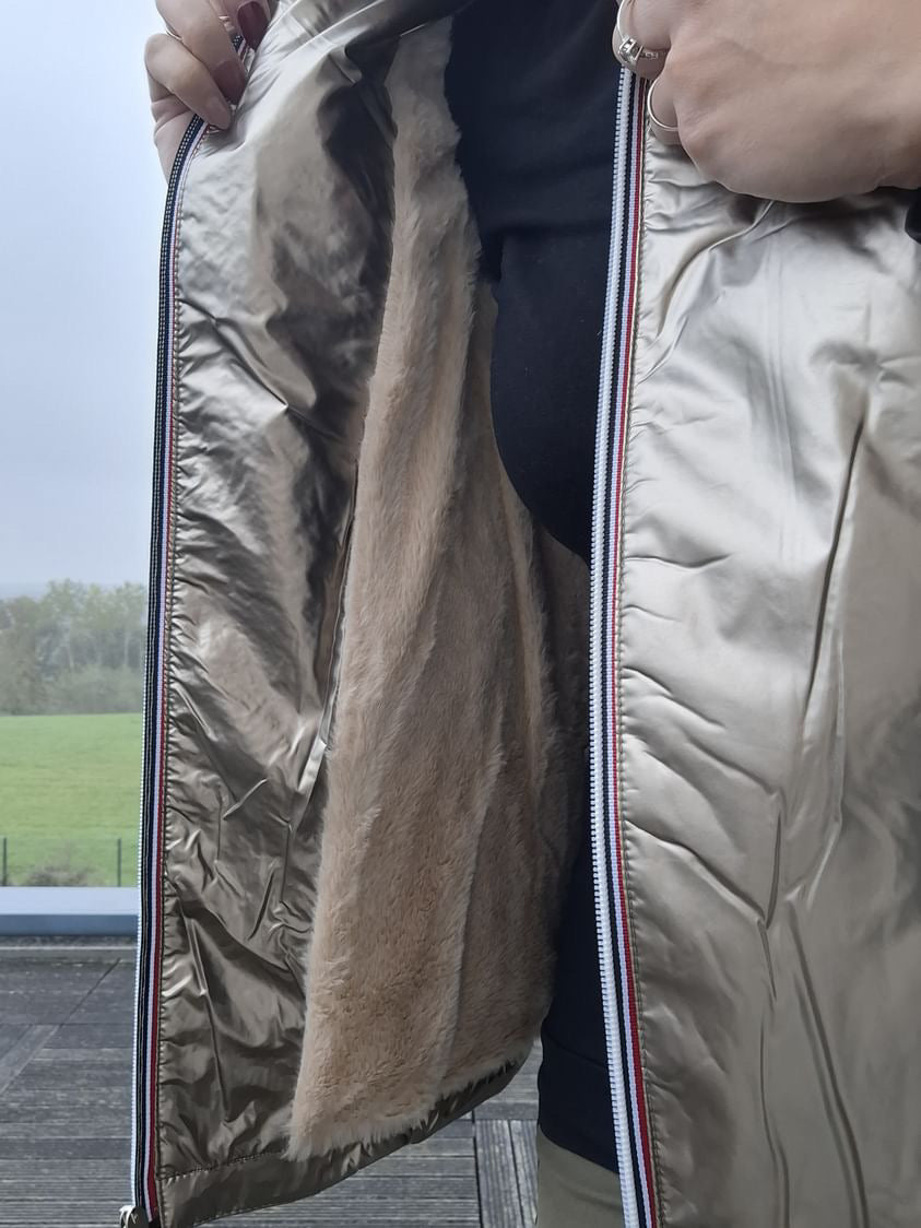 Attrait Paris - Veste sans manche fourré et imperméable avec capuche gold bronze - Le Petit Placard