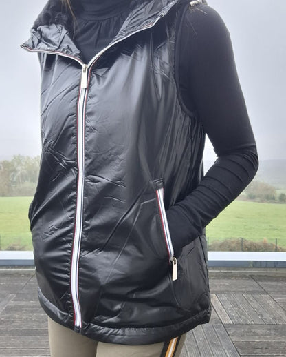 Attrait Paris - Veste sans manche fourré et imperméable avec capuche noir Attrait Paris