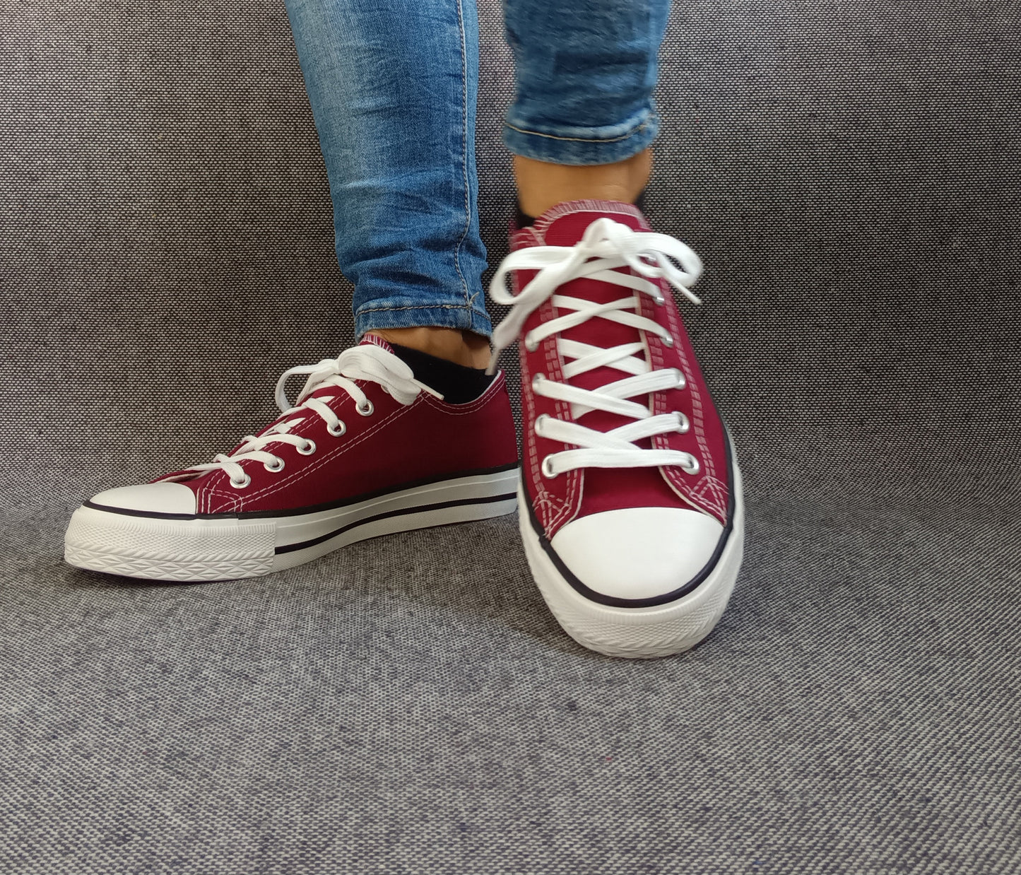 Chaussures baskets basses toile bordeaux style Converse