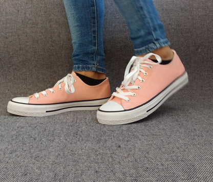 Chaussures baskets basses toile rose saumon style Converse