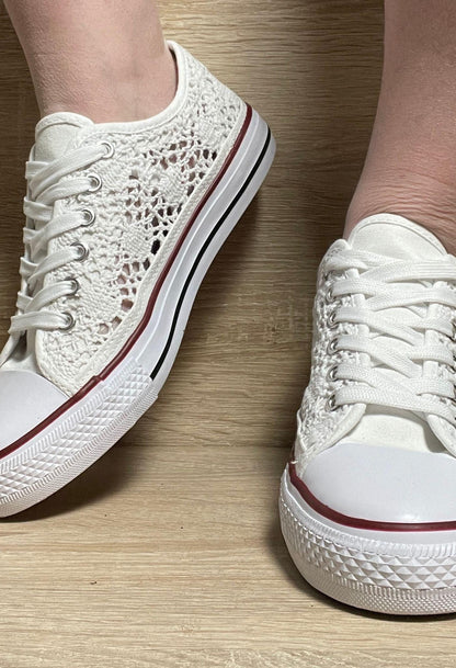 Baskets à dentelle blanche basse en tissu style Converse - Le Petit Placard