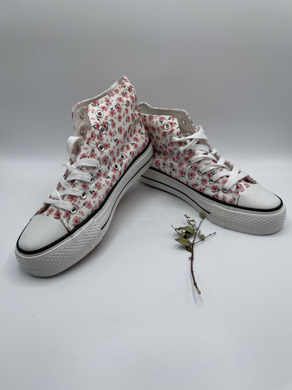 Baskets hautes motifs liberty fleurs roses en tissu type converse - Le Petit Placard