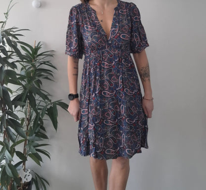 Robe mi-longue col V femme – Coupe danseuse fluide & légère | Escandelle