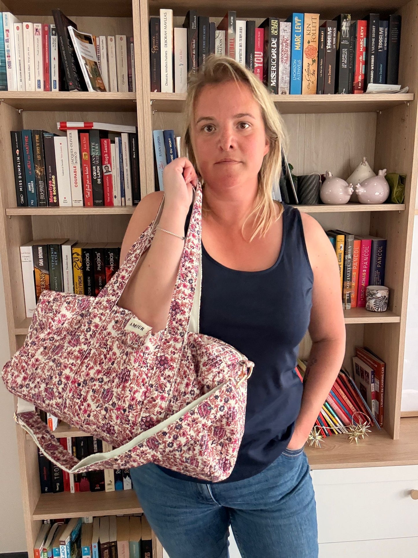Sac Polochon "Amour" – Coton Matelassé Fleuri Rose & Bordeaux
