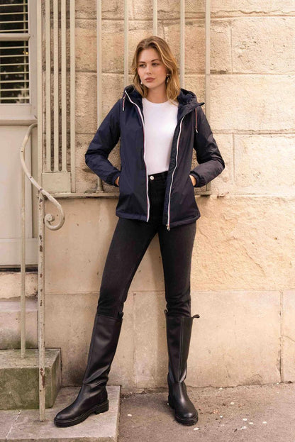 Imperméable mi long doublé en fausse fourrure cordon tricolore Marque Laura Jo Couleur Bleu Marine - Le Petit Placard