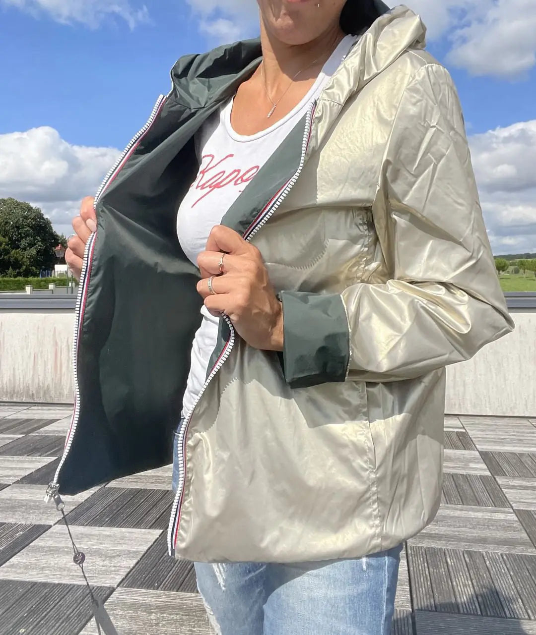 Laura Jo - Imperméable réversible court sans garnissage ouate couleur vert forêt/doré Laura Jo