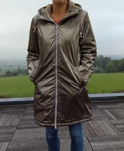 Woman wearing a bronze Laura Jo raincoat outdoors, Le Petit Placard fashion style