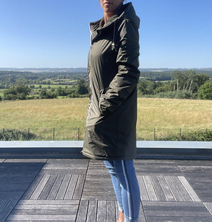 Manteau long imperméable Laura Jo pour femme en kaki avec doublure en fausse fourrure, veste élégante et chaude.