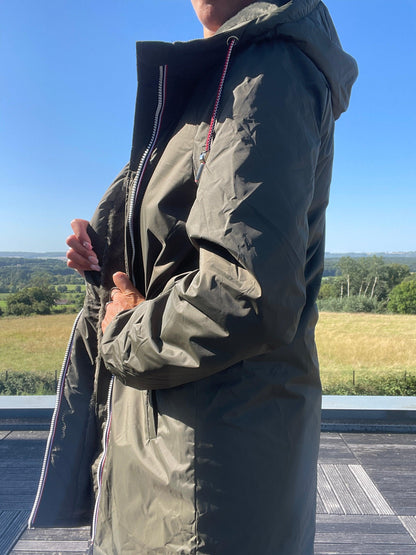 Manteau long imperméable Laura Jo pour femme en kaki, doublé fourrure synthétique, idéal pour l'hiver et la pluie.